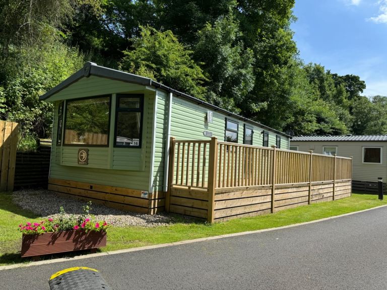 Modern Static Caravan with Huge South Facing Decking - 12 month Park - No Age Limits - Stanhope