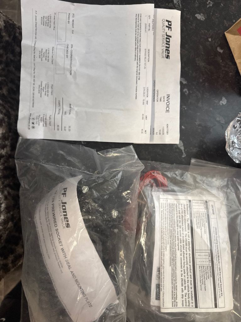 Bypass relay kit 12n prewired socket with seal and mount plate towing?? 