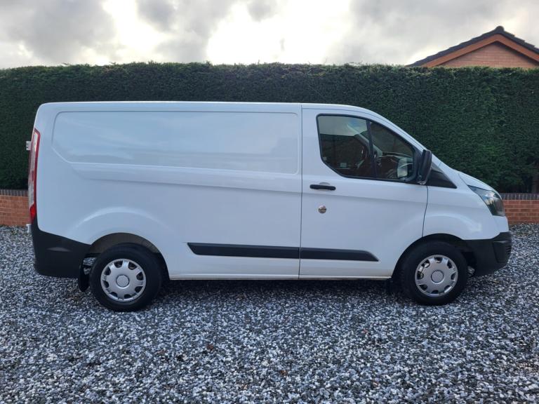 image for 2017 Ford Transit Custom 2.0 TDCi 105ps Low Roof Van PANEL VAN Diesel Manual