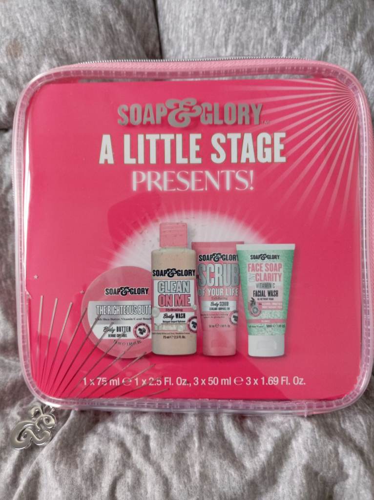 Soap & Glory gift set - A little stage presents 