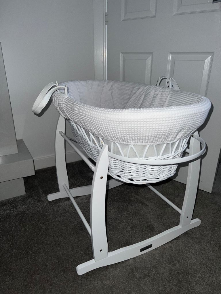 Clare de lune white waffle moses basket with stand