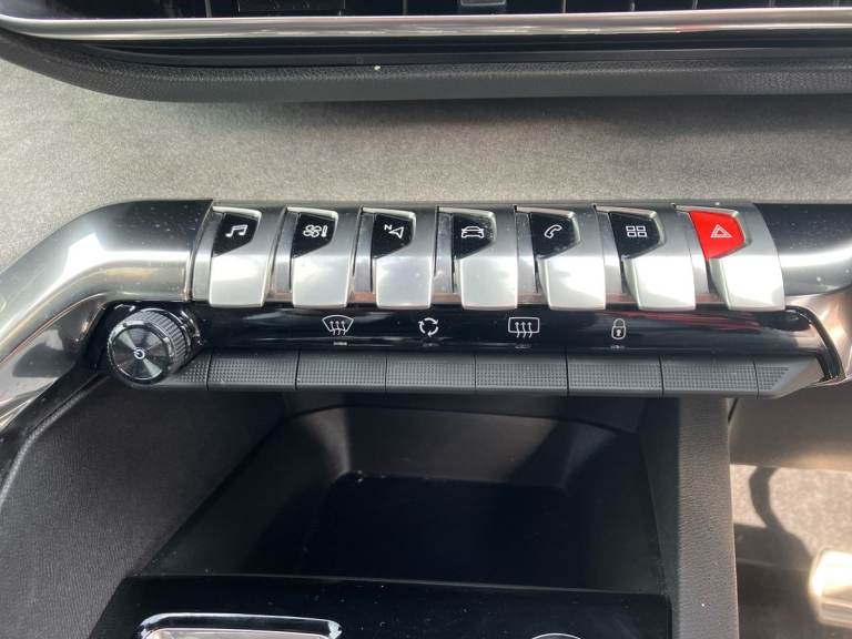 2022 Peugeot 3008 1.2 PureTech GT 5dr EAT8 HATCHBACK PETROL Automatic