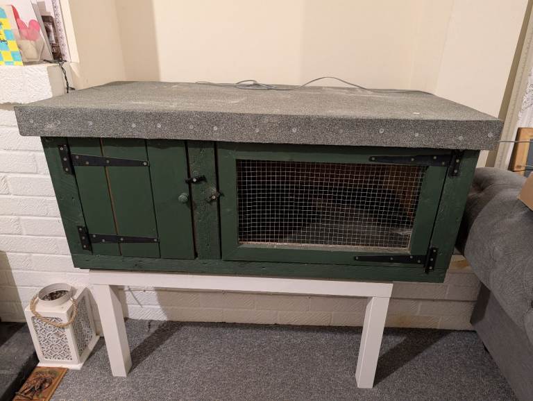 Small Animal Hutch 