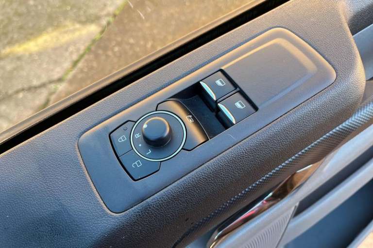 2025 Ford Transit Custom 280 Limited L2 LWB FWD 2.0 EcoBlue 136ps Low Roof Manual PANEL VAN Diese...