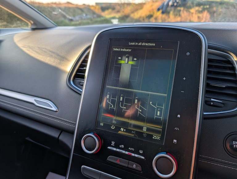 2016 Renault Scenic 1.6 dCi Dynamique S Nav 5dr MPV DIESEL Manual