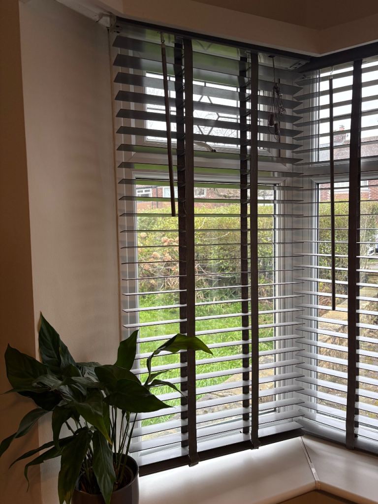 Bluey / Grey Faux Wood Venetian Blinds
