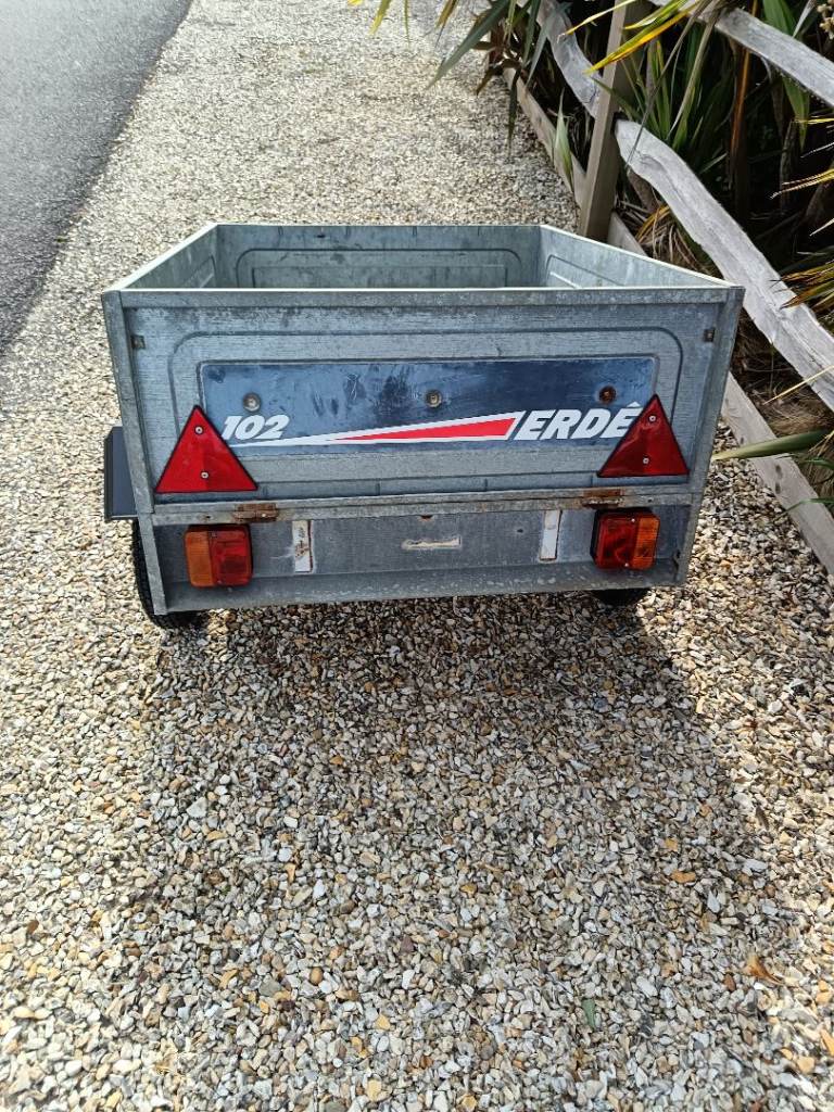 Erde 102 trailer 