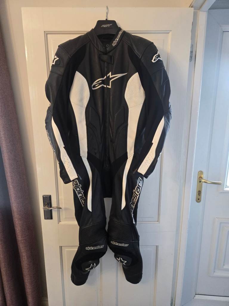 Apinestars Motorbike Leather Suit 