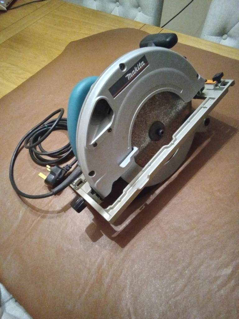 Makita 5903r Circular saw. 240v . NEVER USED