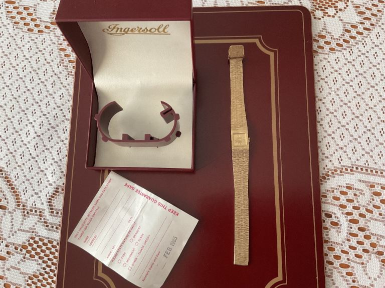 INGERSOLL VINTAGE LADIES 17 JEWELL GOLD PLATED MECHANICAL BOXED WATCH