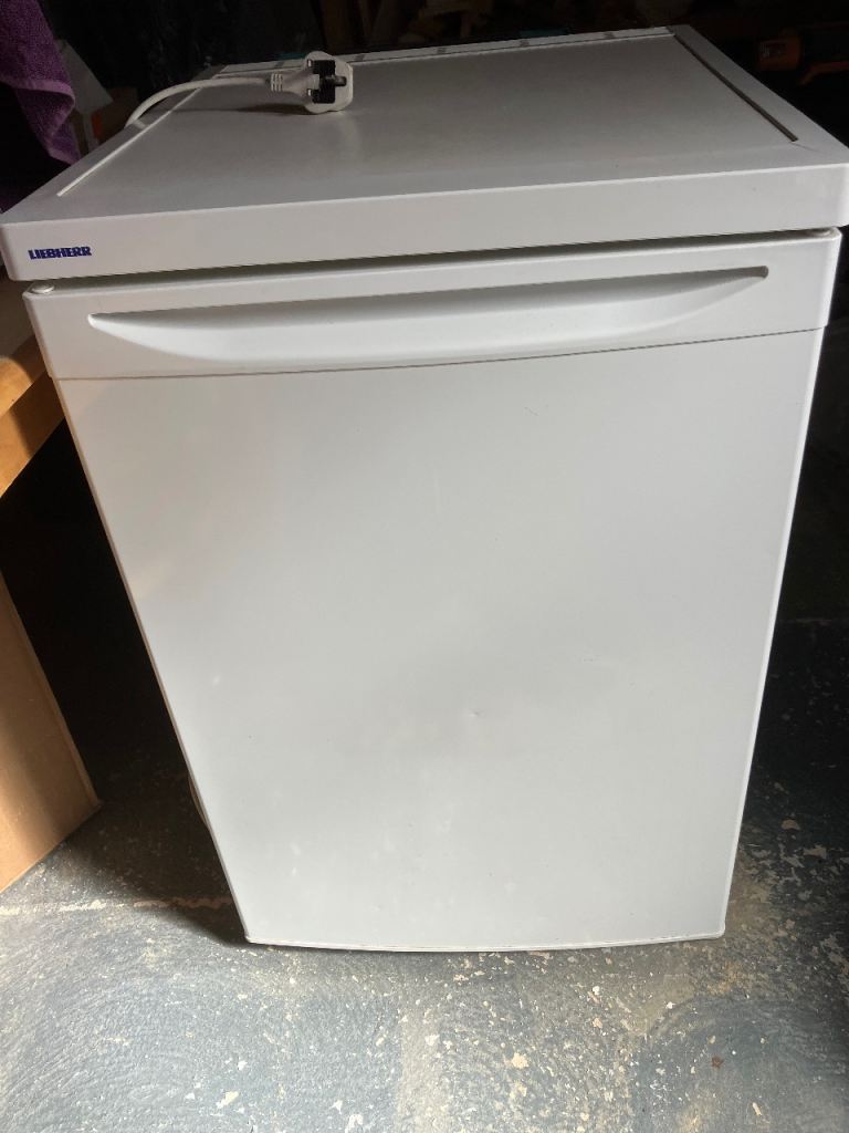 Liebherr T 1700 Under Counter Refrigerator - Good Condition