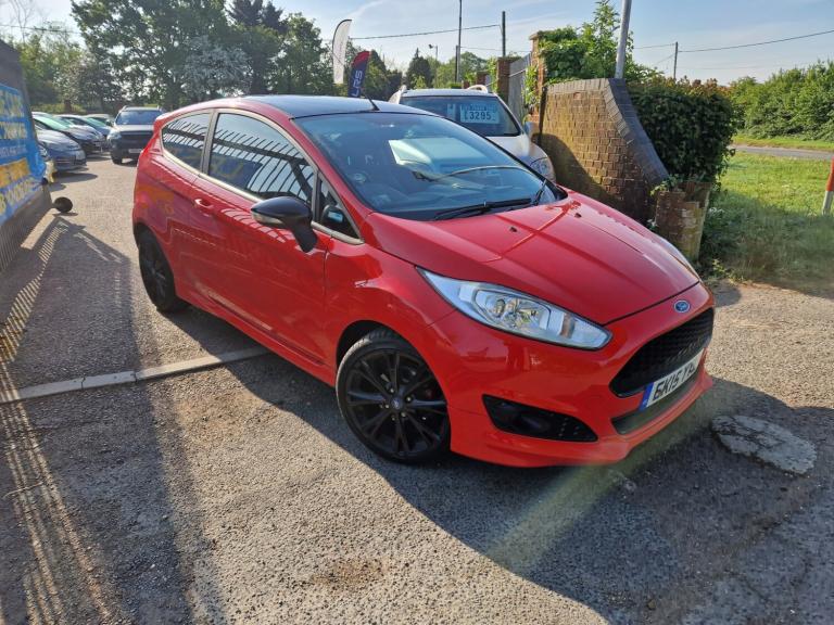 2015 Ford Fiesta 1.0 EcoBoost 140 Zetec S Red 3dr HATCHBACK Petrol Manual