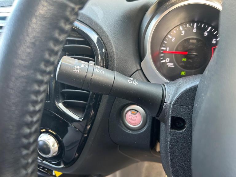 2016 Nissan Juke 1.6 Tekna XTRON Euro 6 5dr HATCHBACK Petrol Automatic