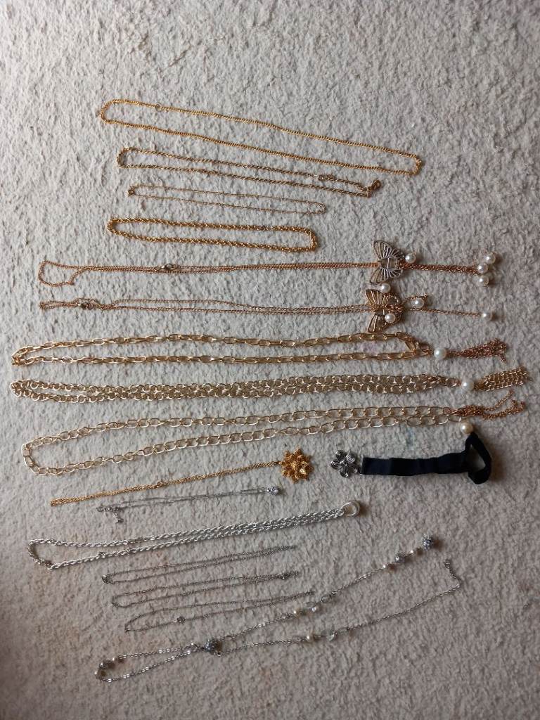 Bundle of 16 fashion jewellery necklaces.  Buyer to collect.