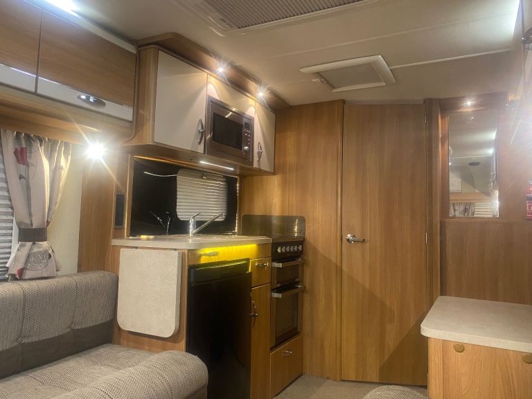 Swift Challenger 480 SE- 2014- 2 berth