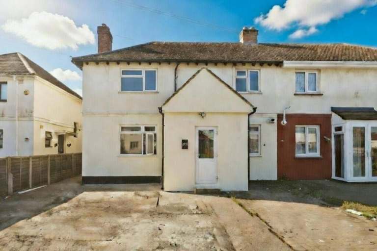 Impressive Extended Five-Bedroom Family Home with Versatile Living Space, South-West Facing Garden