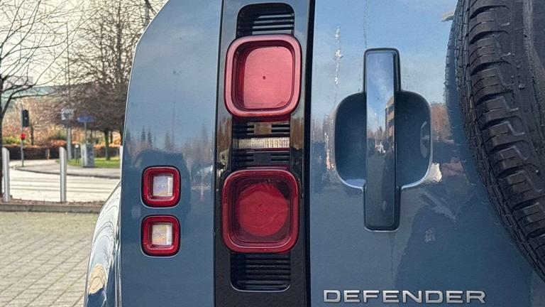 2023 Land Rover Defender 3.0 D250 X-Dynamic SE 110 5dr Auto SUV Diesel Automatic