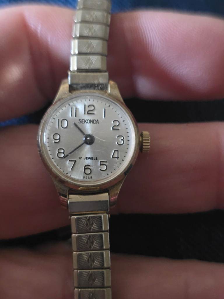 vintage gold-plated Sekonda for repair 