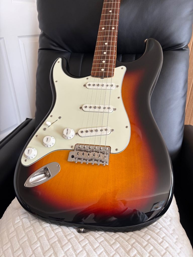 Fender Japan Traditional II 60’s Stratocaster Left handed