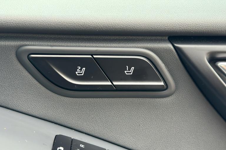  Kia Niro Electric 64.8kwh 4 Suv 5dr Electric Auto 201 Bhp Electric