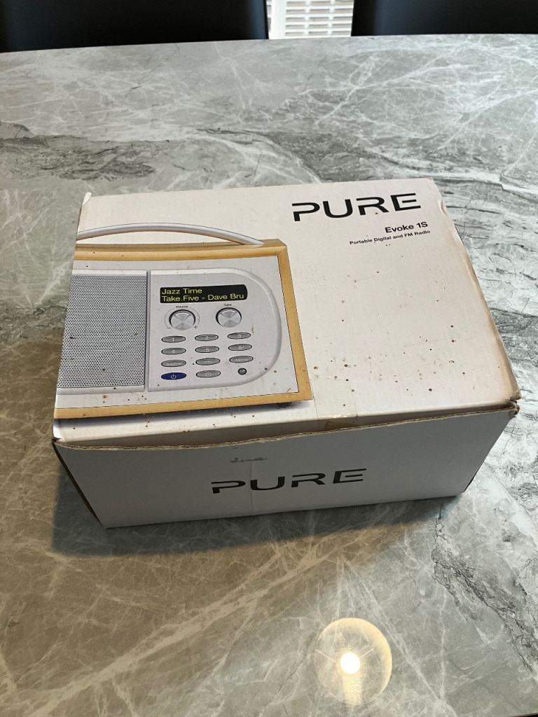 radio pure like new in box can deliver for a small charge