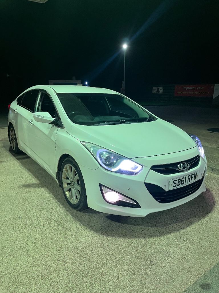 Hyundai I40 Style Spec CRDI 6-Speed manual Saloon White 5 Door 1.7 Diesel 