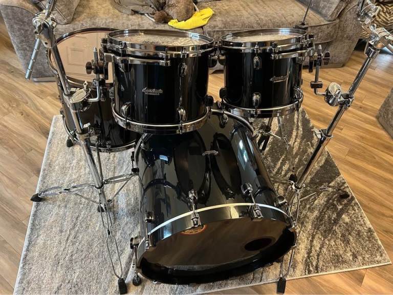 Tama Starclassic Bubinga 4 Piece Shell Pack + Original Tama Bags – Excellent Condition