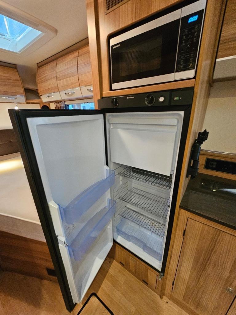 Bailey Approach 745 Autograph DIESEL MANUAL 2016