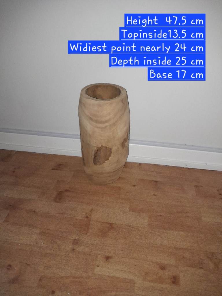 Wooden vase 