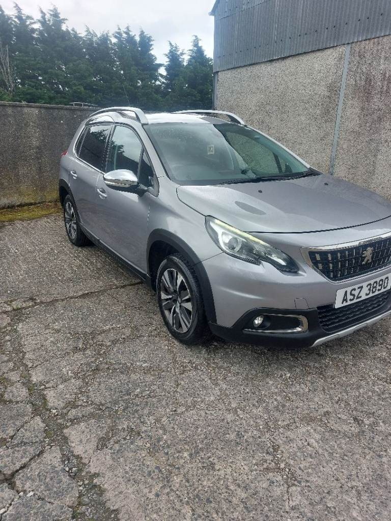 2017 PEUGEOT 2008 1.2 PURETECH ALLURE. LONG MOT. JUST SERVICED. 3 MONTHS WARRANTY.