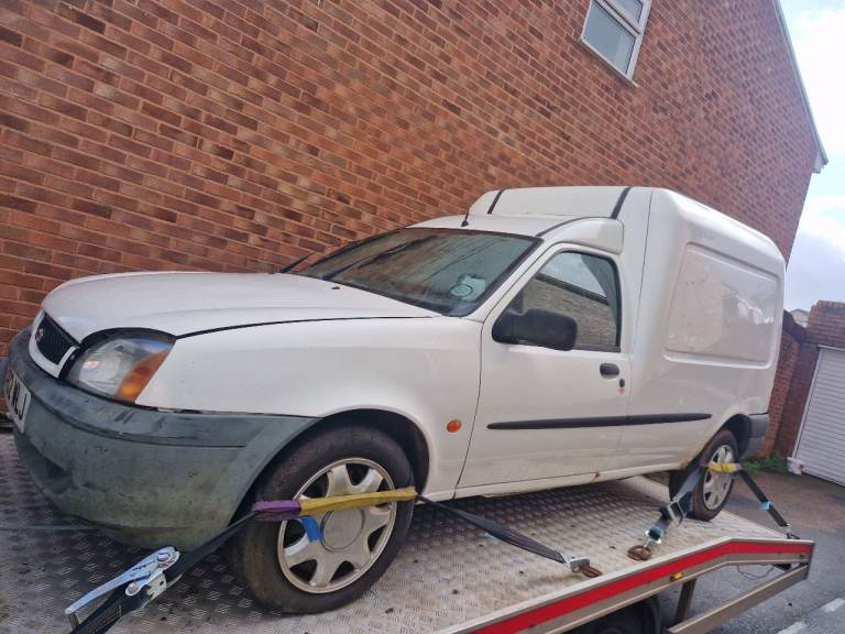 Fiesta courier van rare turbo diesel 