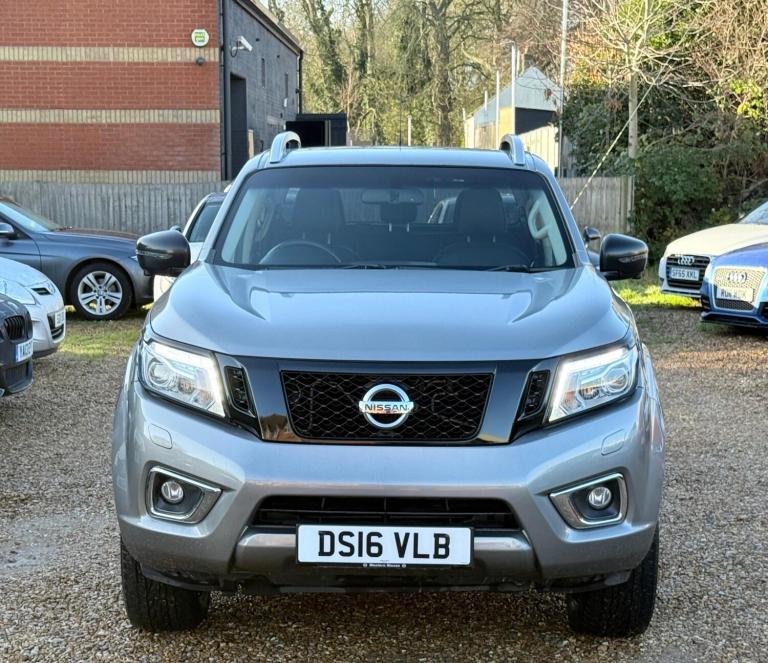 2016 Nissan Navara 2.3 dCi Tekna Auto 4WD Euro 5 4dr PICK UP Diesel Automatic