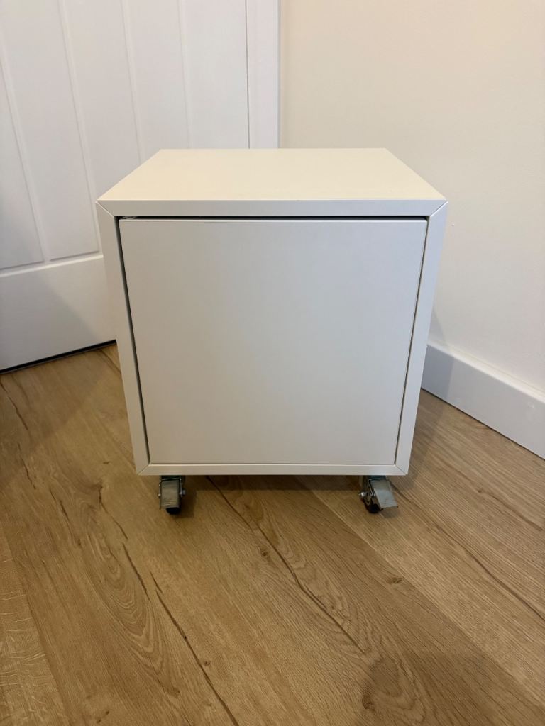 Ikea eket with door and wheels