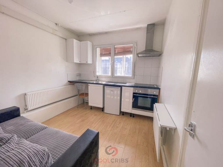  1 bed apartment in Holloway Rd , Islington, N7-Ref: 637