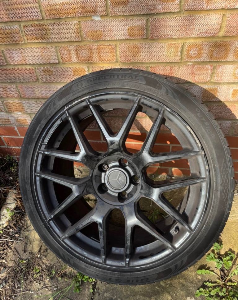 Mercedes AMG 19” Alloy Wheel