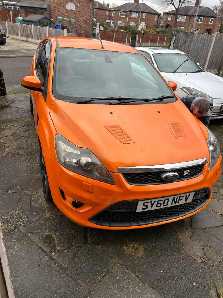 Ford, FOCUS, Hatchback, 2010, Manual, 2522 (cc), 3 doors