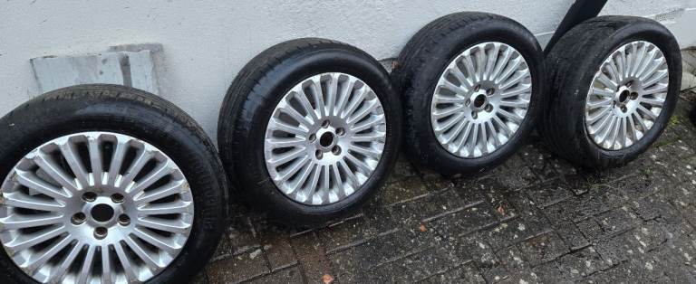4 rims with tyres
