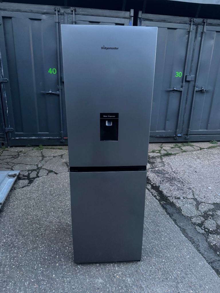 Fridgemaster Fridge Freezer 180cm Silver 