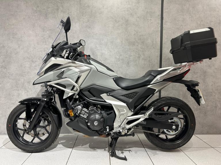 74/2024 Honda NC750X - 2292 miles - FANTASTIC CONDITION! - HONDA ACCESSORIES!! 