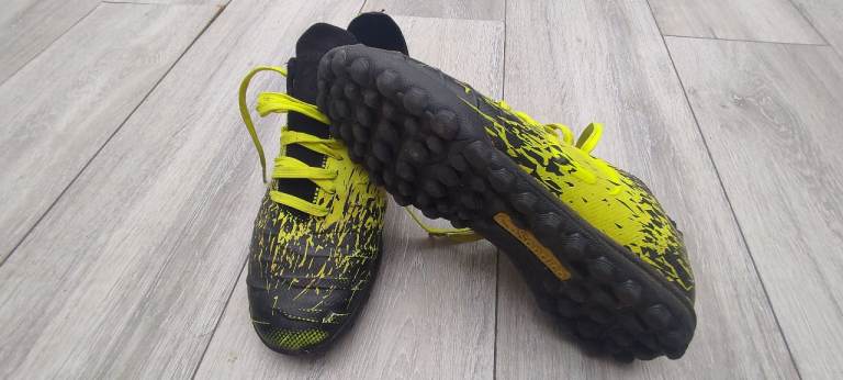 Sondico Football Boots  -  Astro  -  size 6.5