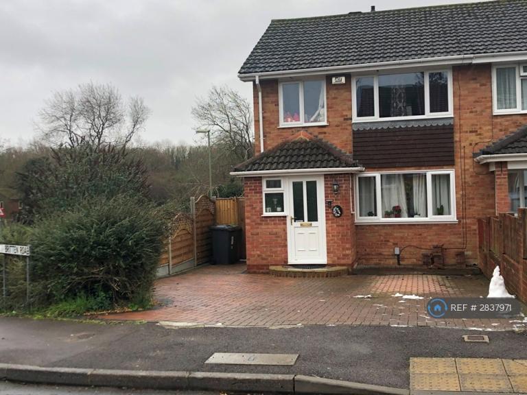 3 bedroom house in Britten Road, Basingstoke, RG22 (3 bed) (#2837971)