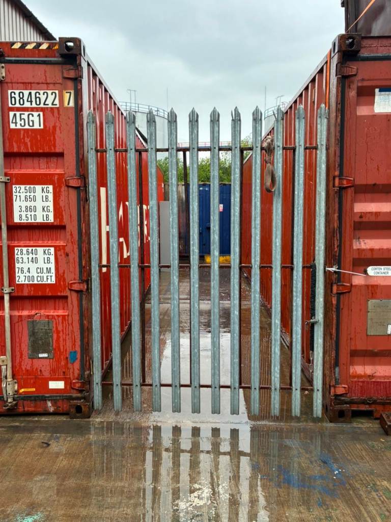 Workshop/yard area to rent RM17 5XR 