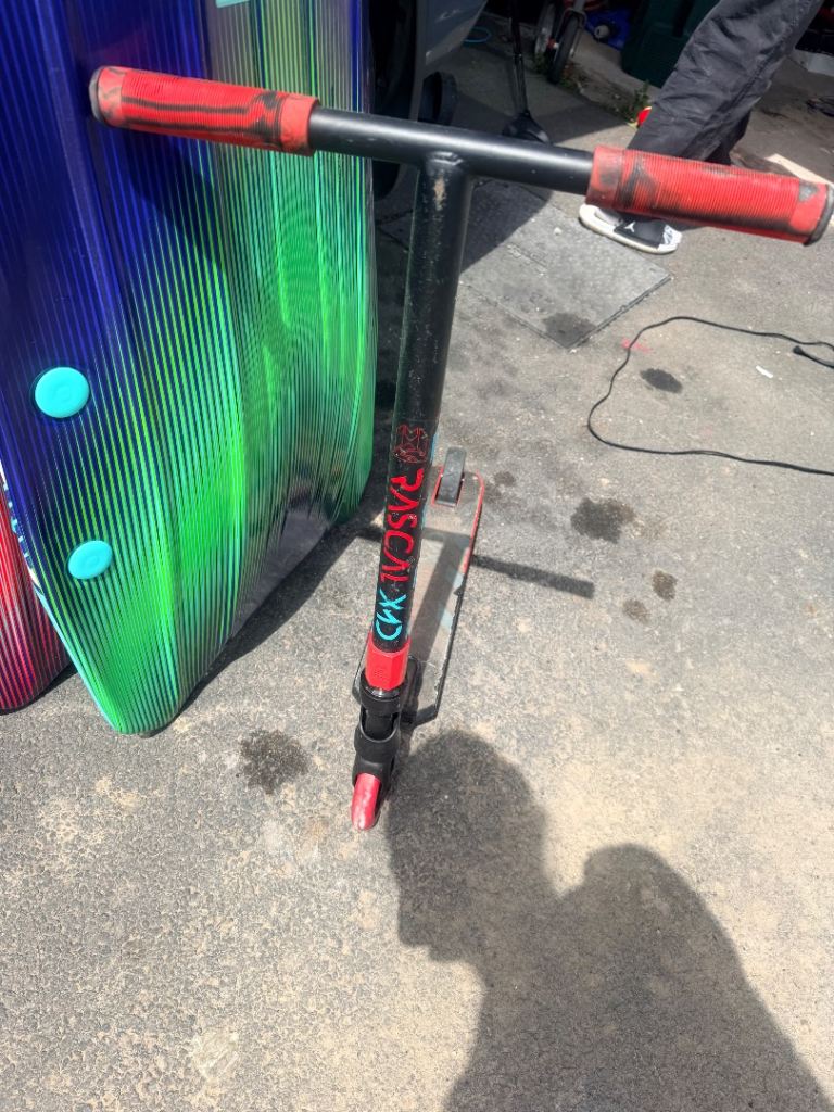 Madd Gear (MGP) Carve Pro Stunt Scooter - Red