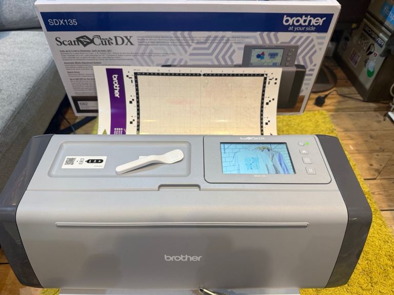 Brother ScanNCut DX SDX135 Craft Cutting Machine. Boxed.