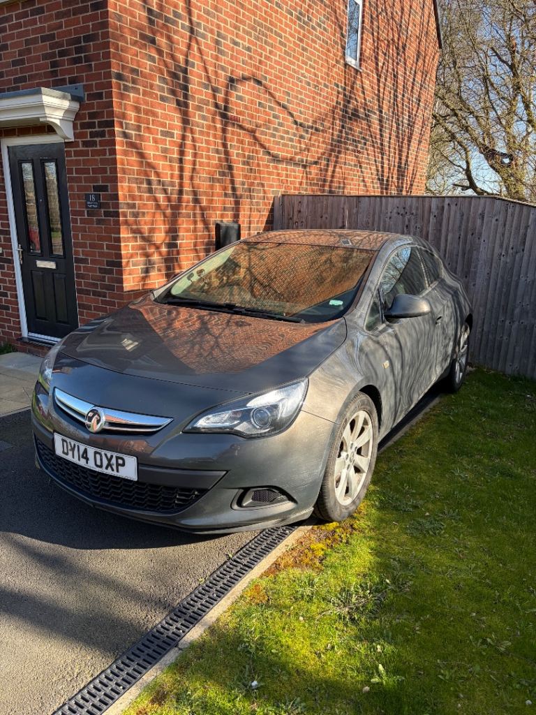 Vauxhall, ASTRA GTC, Hatchback, 2014, Manual, 1364 (cc), 3 doors
