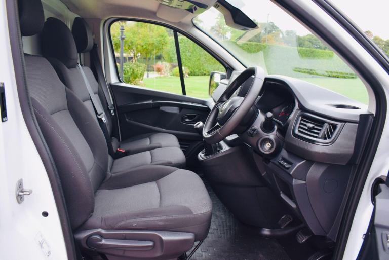 2023 Renault Trafic 2.0 dCi Blue SL30 Business+ L1 H1 Euro 6 (s/s) 5dr PANEL VAN Diesel Manual