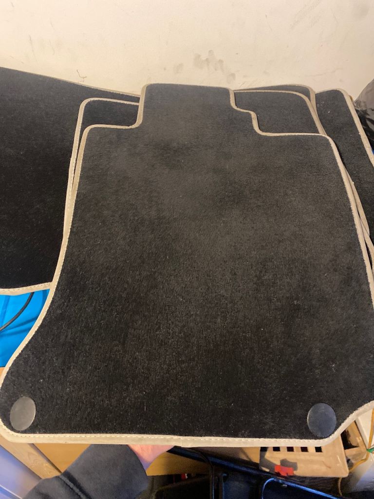 Used Mercedes c class car mats 