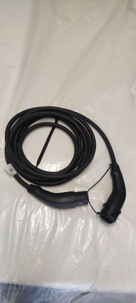Type 2 Electric Car Charging Cable - 5m, 32A, 3 phase - As new