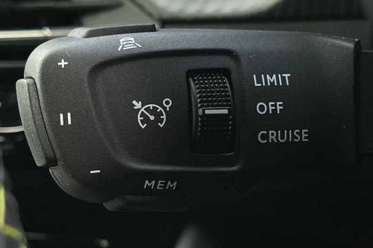 2022 Peugeot 208 1.2 PureTech GT Premium Hatchback 5dr Petrol EAT Euro 6 (s/s) (130 ps) Hatchback...