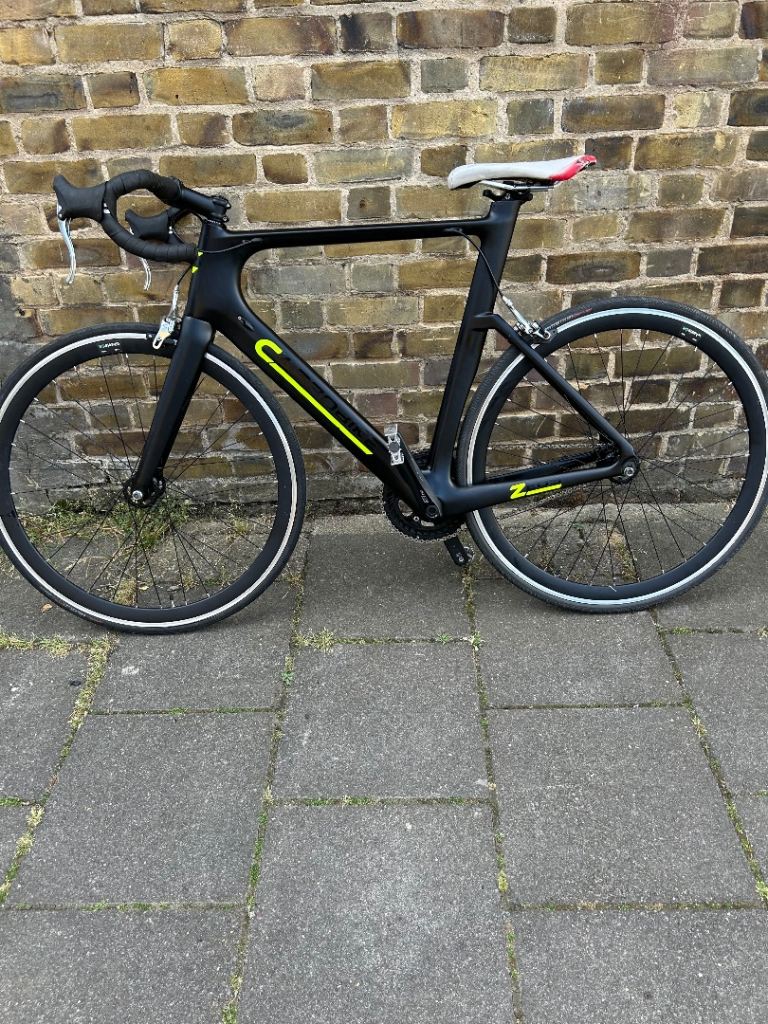 Full carbon fibre Road Bike – Black, Good Condition